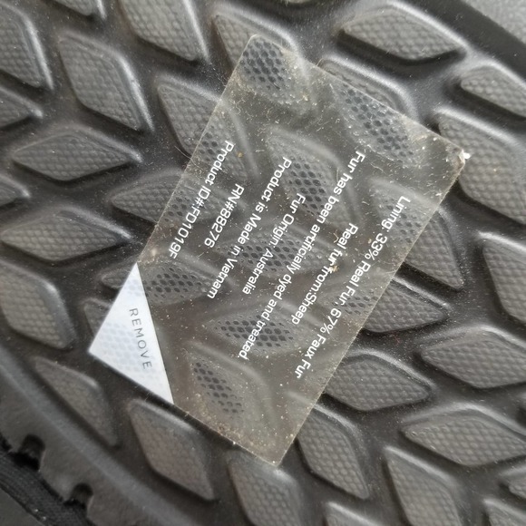 KOOLABURRA by UGG Andrah Short Black Suede Boot - Picture 4 of 8